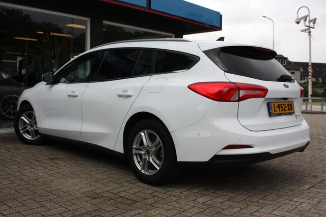Ford FOCUS Wagon 1.0 EcoBoost Trend Edition Business | Camera | Dodehoek | Winterpakket