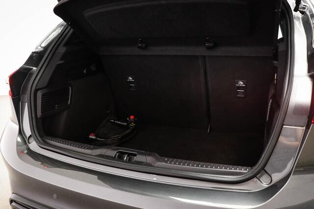Ford FOCUS 1.5 EcoBoost ST Line X Business | WINTER / TECHNOLOGY- PACK | STUURVERWARMING | CAMERA | TREKHAAK AFNEEMBAAR