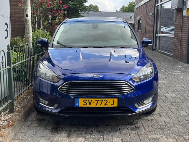 Ford FOCUS 1.0 Titanium Airco/Lichtmetalen velgen/Navi/Parkeersensoren
