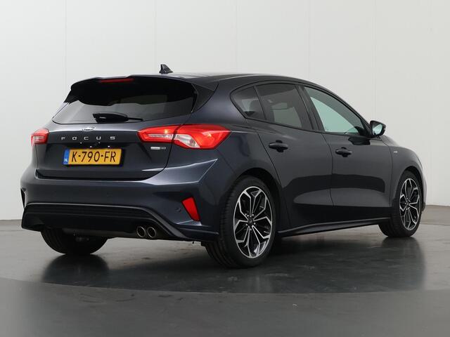 Ford FOCUS 1.0 EcoBoost Hybrid ST Line X Business | Winterpakket | Parkeercamera | Koplamp Led | 18" Velgen | Navigatie |
