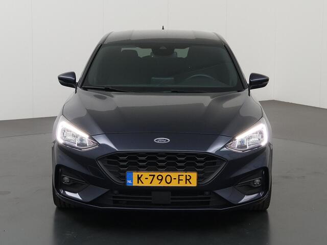 Ford FOCUS 1.0 EcoBoost Hybrid ST Line X Business | Winterpakket | Parkeercamera | Koplamp Led | 18" Velgen | Navigatie |