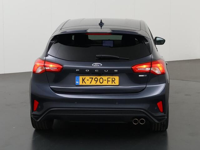 Ford FOCUS 1.0 EcoBoost Hybrid ST Line X Business | Winterpakket | Parkeercamera | Koplamp Led | 18" Velgen | Navigatie |
