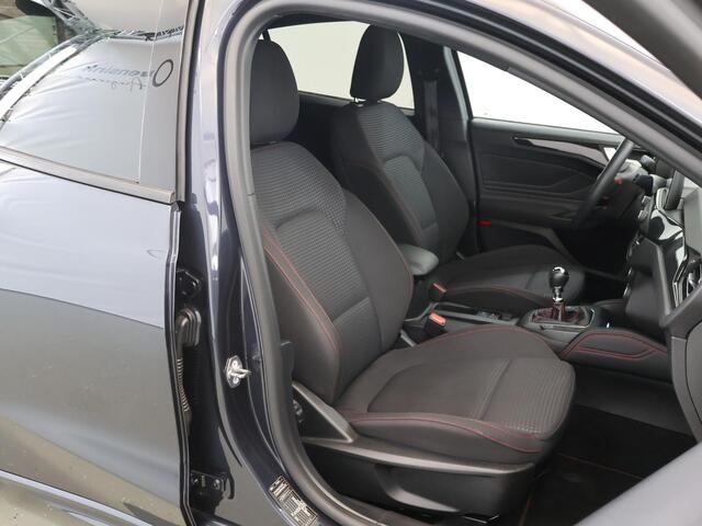 Ford FOCUS 1.0 EcoBoost Hybrid ST Line X Business | Winterpakket | Parkeercamera | Koplamp Led | 18" Velgen | Navigatie |