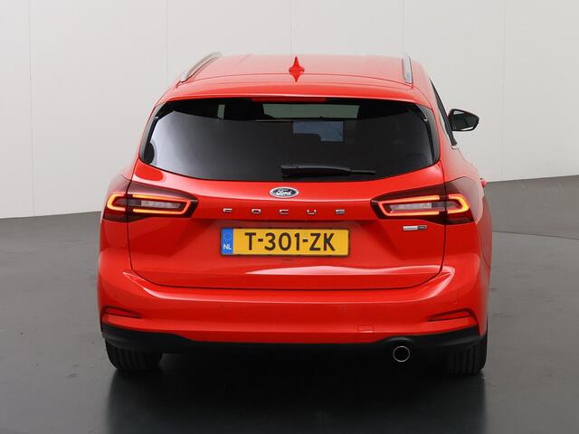 Ford FOCUS Wagon Titanium 1.0 Hybrid 125PK | Elektrisch Inklapbare Trekhaak | Navigatie | Cruise Control | Climate Control |