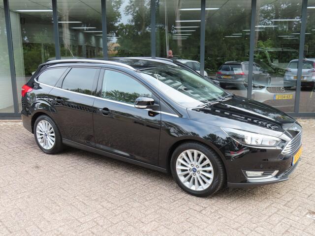 Ford FOCUS Wagon 1.0 Titanium*Navigatie*ECC*Trekhaak*