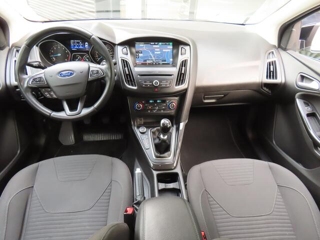 Ford FOCUS Wagon 1.0 Titanium*Navigatie*ECC*Trekhaak*