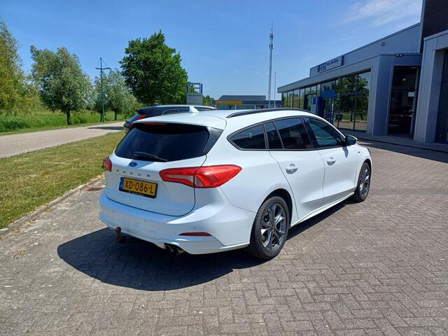 Ford FOCUS Wagon 1.0 EcoBoost ST Line Business