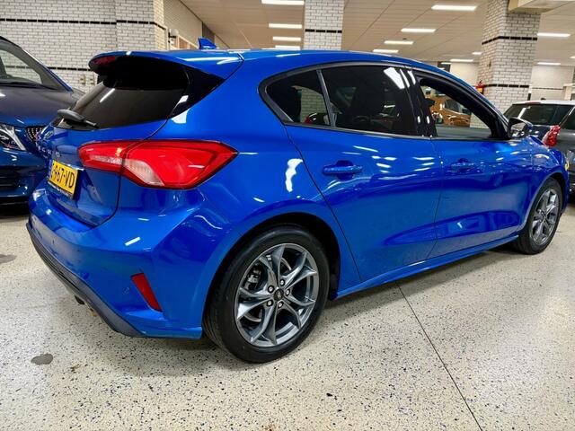 Ford FOCUS ST-Line Ecoboost 125pk Sport Navigatie Apple Android NL