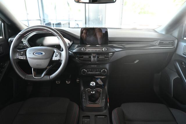 Ford FOCUS Wagon 1.0 EcoBoost Hybrid ST Line Business Clima Navigatie Dealer Onderhouden! Inruil Mogelijk!