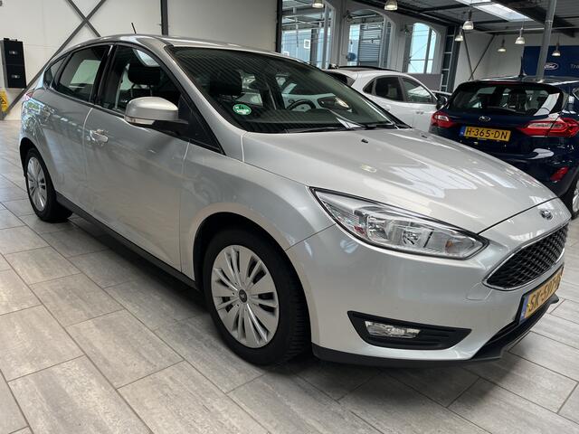 Ford FOCUS 100PK Lease Edition | Airco | Cruise | Trekhaak | Apple/Android CarPlay | Navi |