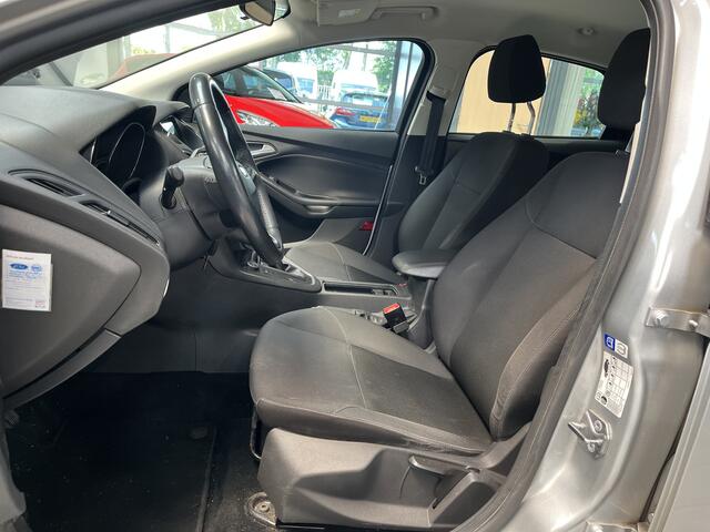 Ford FOCUS 100PK Lease Edition | Airco | Cruise | Trekhaak | Apple/Android CarPlay | Navi |