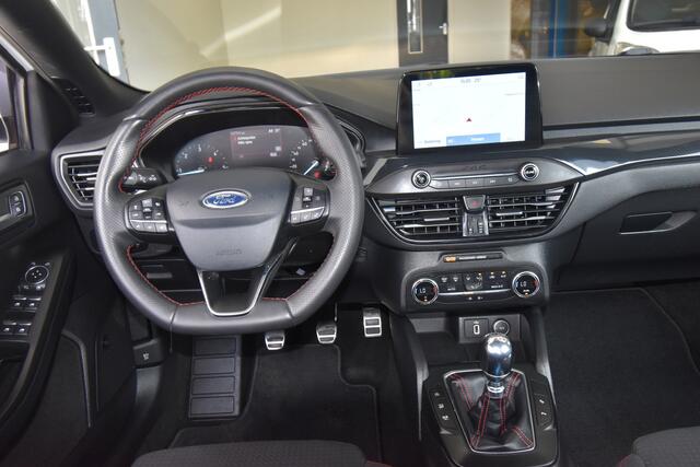Ford FOCUS 1.5 EcoBlue ST Line Business , TREKHAAK , CLIMATR , CR CONTR , NAVI , A UITRIJ CAM ,