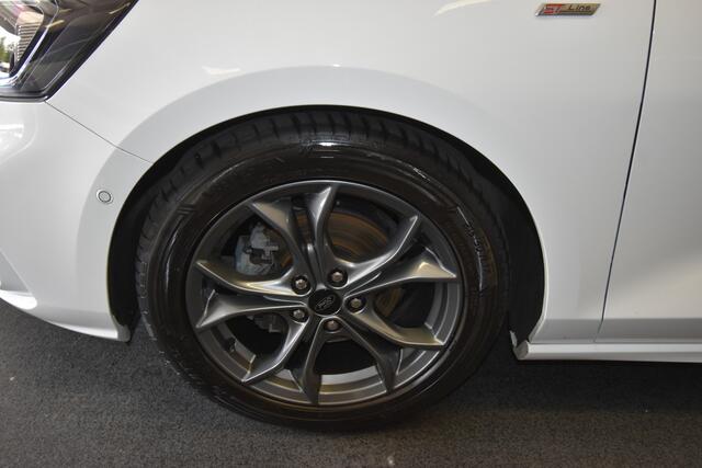 Ford FOCUS 1.5 EcoBlue ST Line Business , TREKHAAK , CLIMATR , CR CONTR , NAVI , A UITRIJ CAM ,