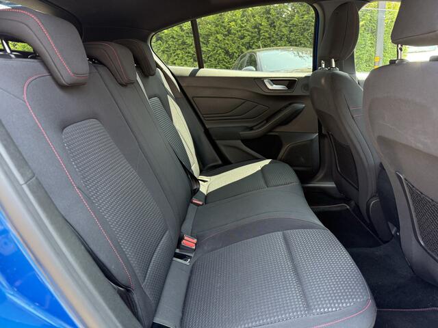 Ford FOCUS 125pk EB | ST line 5d., Uniek mooie auto!