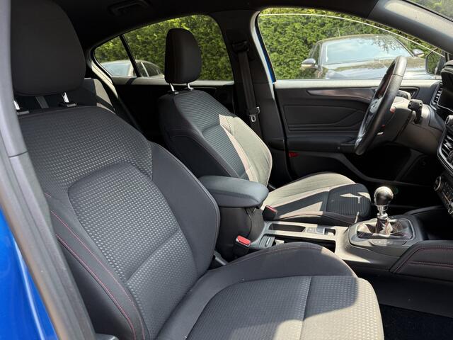 Ford FOCUS 125pk EB | ST line 5d., Uniek mooie auto!