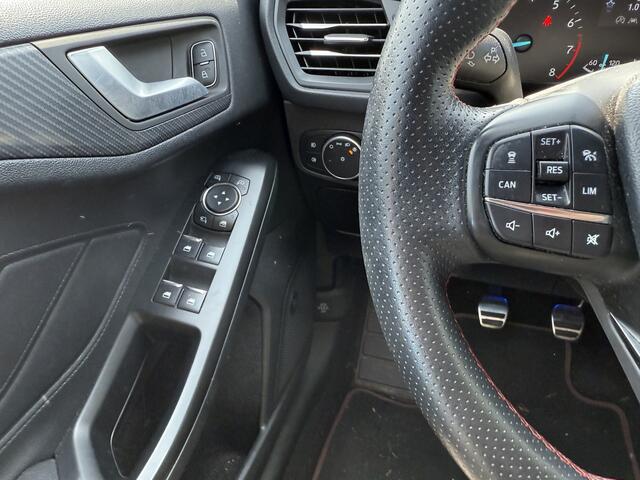 Ford FOCUS 125pk EB | ST line 5d., Uniek mooie auto!