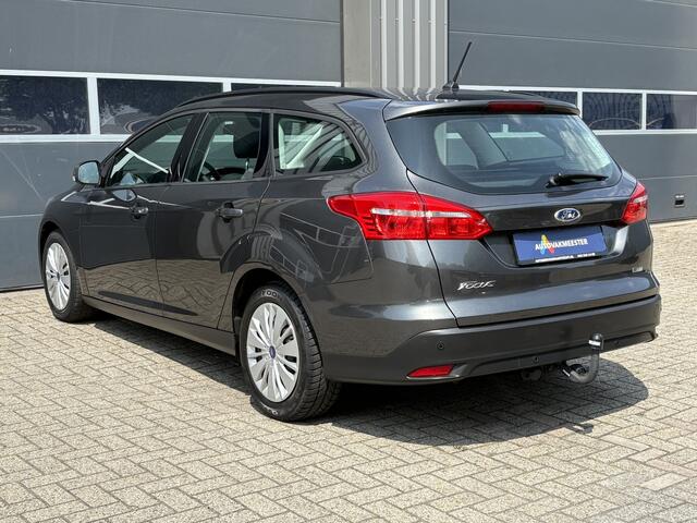 Ford FOCUS Wagon 1.0 Titanium 125pk | Nieuwe Distributie | Navi | Carplay/Android | Cruise | Airco | PDC | Trekhaak | All Season | Interesse? Bel of App naar: 06 30 51 05 90