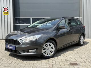 ford-focus-wagon-1.0-titanium-125pk