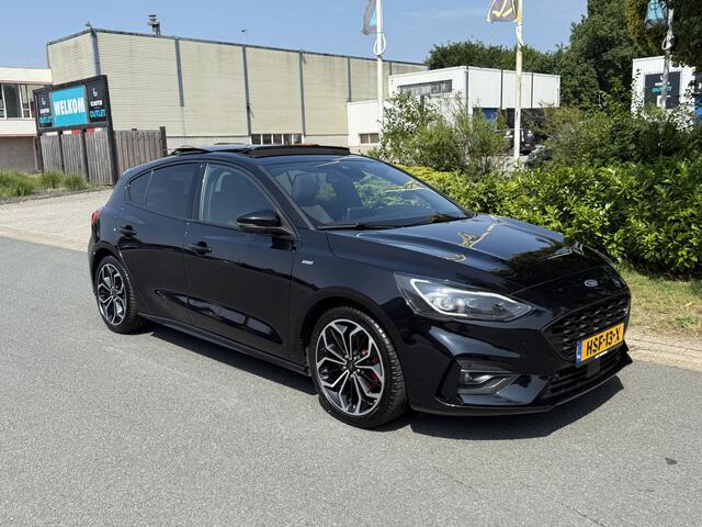 Ford FOCUS 1.5 EcoBoost ST-Line X 150PK AutomaatoPano