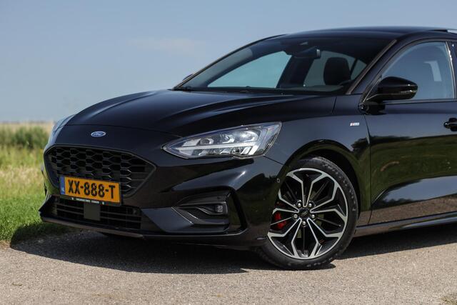 Ford FOCUS EcoBoost ST-Line ? Pano ? B&O ? ACC
