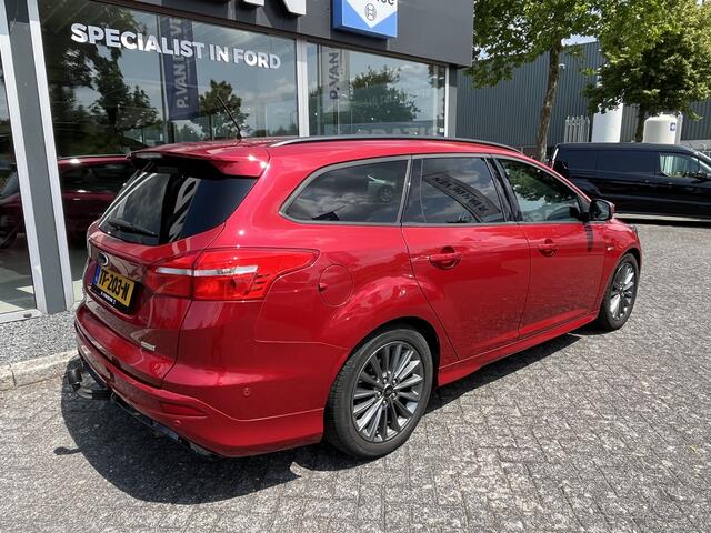 Ford FOCUS Wagon 1.5 EcoBoost ST-Line 150pk/110kW 6-bak | Trekhaak | Stoel-, stuur en voorruitverwarming | SYNC3 | Carplay/Android Auto | etc. etc.