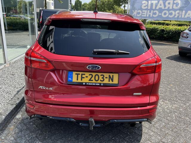 Ford FOCUS Wagon 1.5 EcoBoost ST-Line 150pk/110kW 6-bak | Trekhaak | Stoel-, stuur en voorruitverwarming | SYNC3 | Carplay/Android Auto | etc. etc.