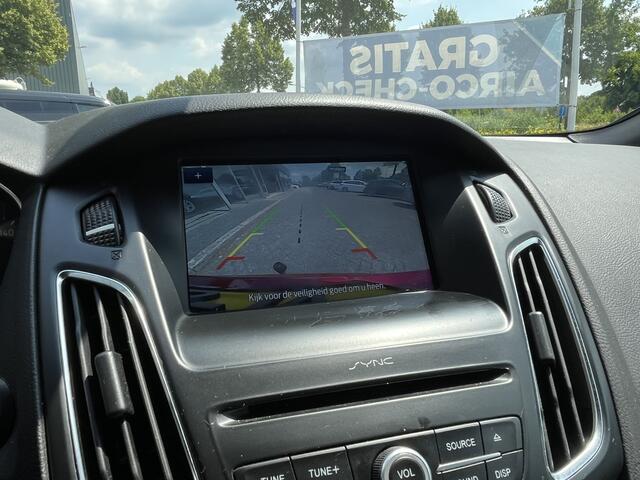 Ford FOCUS Wagon 1.5 EcoBoost ST-Line 150pk/110kW 6-bak | Trekhaak | Stoel-, stuur en voorruitverwarming | SYNC3 | Carplay/Android Auto | etc. etc.