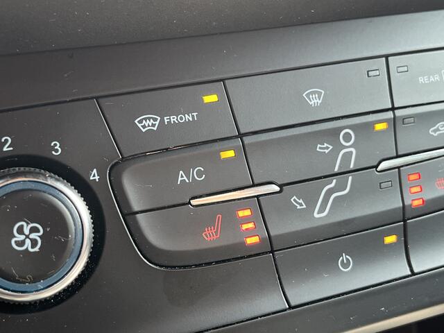 Ford FOCUS Wagon 1.5 EcoBoost ST-Line 150pk/110kW 6-bak | Trekhaak | Stoel-, stuur en voorruitverwarming | SYNC3 | Carplay/Android Auto | etc. etc.