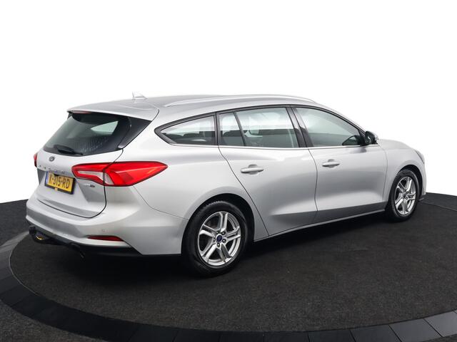 Ford FOCUS Wagon 1.0 EcoBoost Hybrid Trend Edition Business nieuwe distributie ketting en olie beurtje gehad
