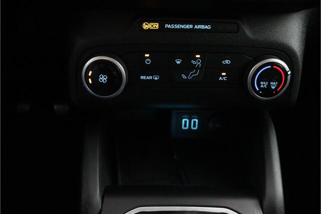 Ford FOCUS Wagon 1.0 EcoBoost Hybrid Trend Edition Business nieuwe distributie ketting en olie beurtje gehad