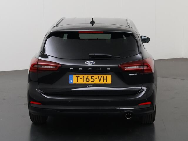 Ford FOCUS 1.0 EcoBoost Hybrid Titanium | Navigatie | Climate Control | Cruise Control | Parkeersensoren |