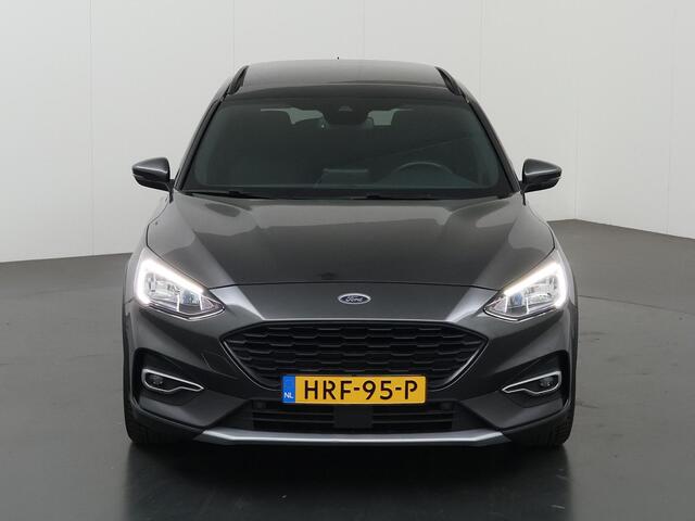 Ford FOCUS Wagon 1.0 EcoBoost Hybrid Active Business | Trekhaak | Panoramadak | Winterpakket | Cruise Control Adaptief | Parkeercamera |