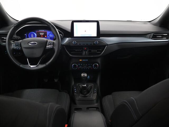 Ford FOCUS Wagon 1.0 EcoBoost Hybrid Active Business | Trekhaak | Panoramadak | Winterpakket | Cruise Control Adaptief | Parkeercamera |