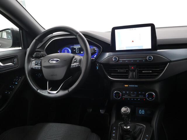 Ford FOCUS Wagon 1.0 EcoBoost Hybrid Active Business | Trekhaak | Panoramadak | Winterpakket | Cruise Control Adaptief | Parkeercamera |