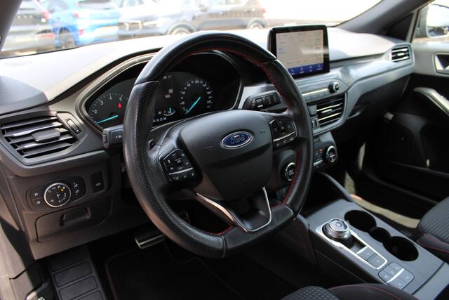 Ford FOCUS Wagon 1.5 EcoBoost ST Line Business | Trekhaak | Camera | Winterpack