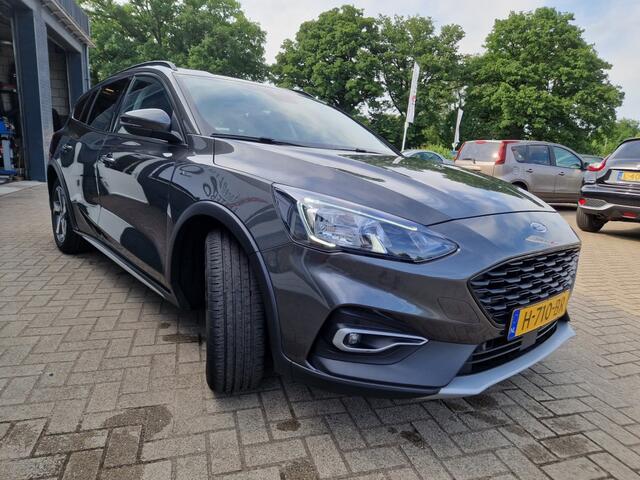 Ford FOCUS 1.0i Ecoboost Active Business Cross Navi Apple car Sport Climate Top!!