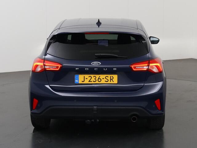 Ford FOCUS 1.0 EcoBoost Titanium X Business | Trekhaak | Winterpakket | Parkeercamera | Navigatie |