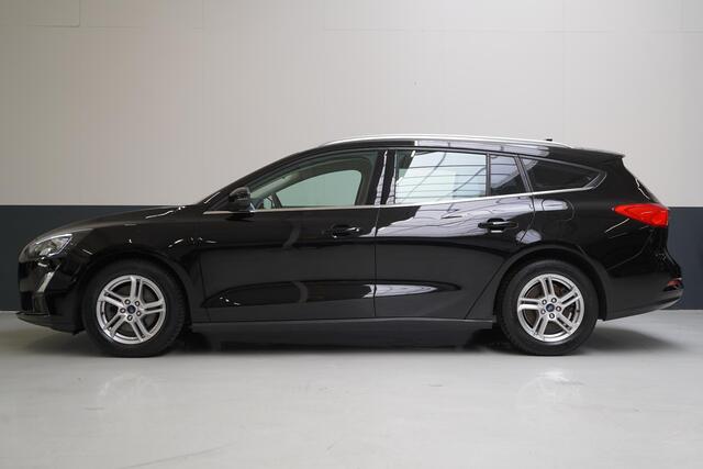 Ford FOCUS Wagon 1.0 EcoBoost Trend Edition Business | Navigatie | Stoelverwarming | Stuurverwarming |