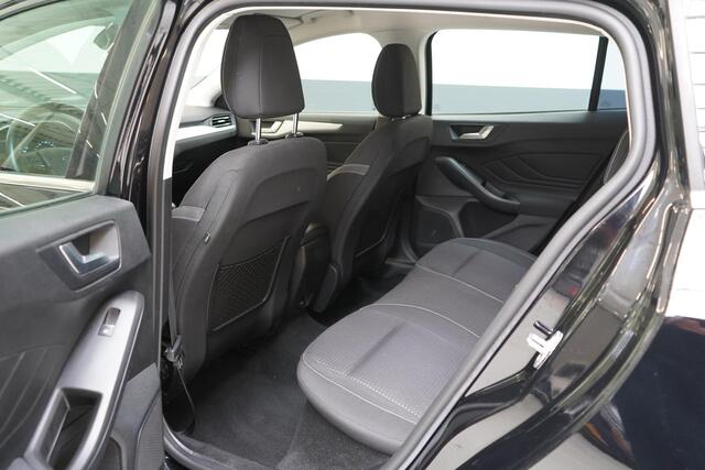 Ford FOCUS Wagon 1.0 EcoBoost Trend Edition Business | Navigatie | Stoelverwarming | Stuurverwarming |