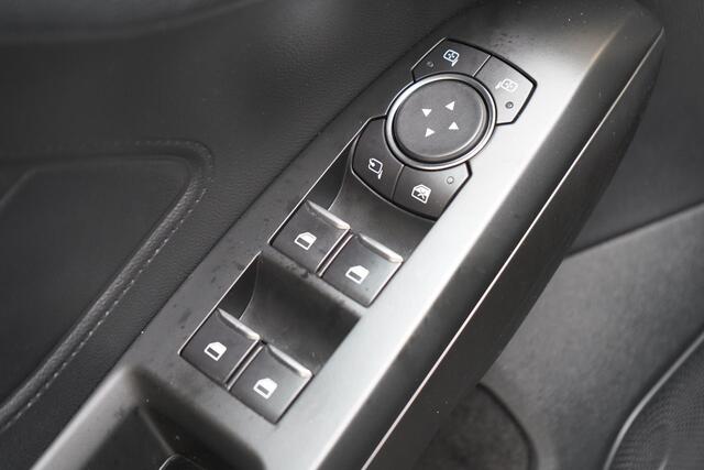 Ford FOCUS Wagon 1.0 EcoBoost Trend Edition Business | Navigatie | Stoelverwarming | Stuurverwarming |