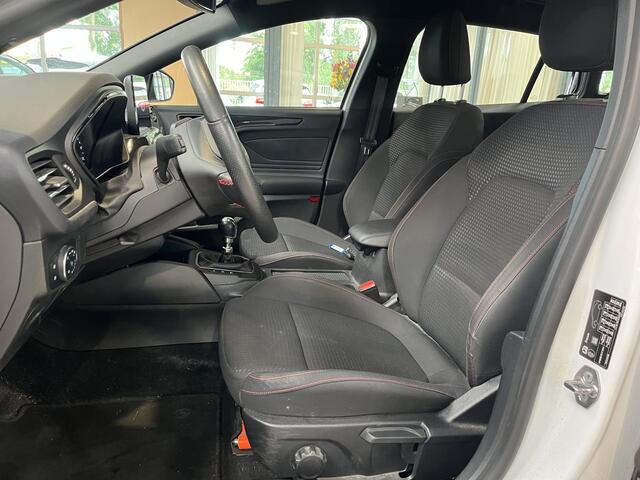 Ford FOCUS Wagon EcoBoost 125PK ST Line Business | Adapt. Cruise | LED | Park. Sens. V+A | Keyless start | Apple/Android Carplay