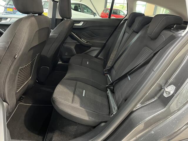 Ford FOCUS Wagon EcoBoost 155PK Hybrid Active | Trekhaak | Adapt. Cruise | Winter Pack | LED | Camera | Draadloos CarPlay