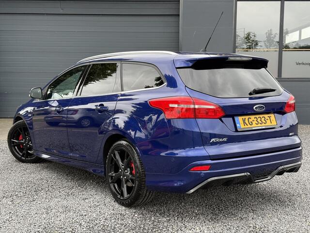 Ford FOCUS Wagon 1.0 ST-Line Navi,Clima,Camera,Cruise,PDC V+A,N.A.P,6-Bak,Nieuwe APK bij Aflevering