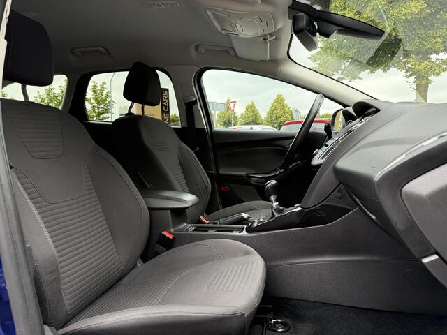 Ford FOCUS Wagon 1.0 ST-Line Navi,Clima,Camera,Cruise,PDC V+A,N.A.P,6-Bak,Nieuwe APK bij Aflevering