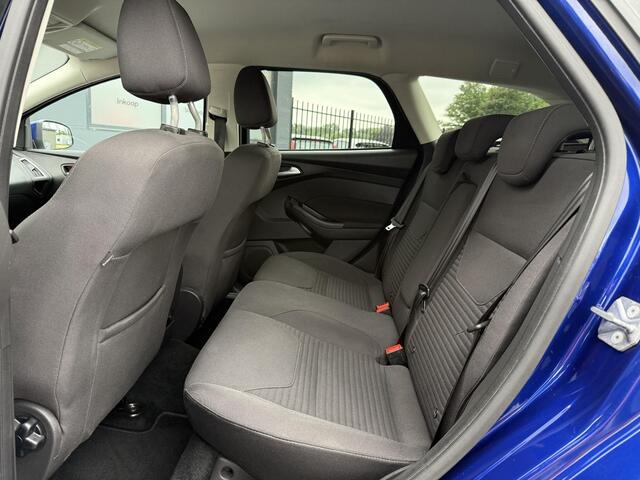 Ford FOCUS Wagon 1.0 ST-Line Navi,Clima,Camera,Cruise,PDC V+A,N.A.P,6-Bak,Nieuwe APK bij Aflevering