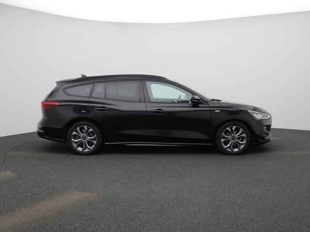 Ford FOCUS Clipper 1.0 EcoBoost ST Line Style Automaat | Navigatie | Parkeersensoren & Camera | LM Velgen |