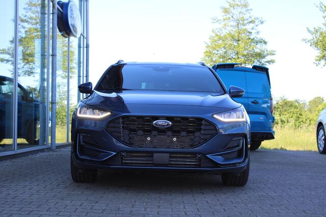Ford FOCUS Wagon 1.0 EcoBoost Hybrid ST Line X | SCI | 125pk | Winterpack | Driver Assistance pack | 18 inch Licht metaal | Incl 2.500,- Ford Voordeel