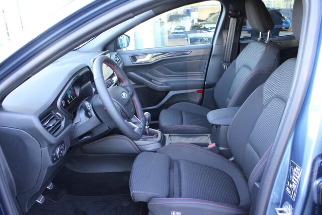 Ford FOCUS Wagon 1.0 EcoBoost Hybrid ST Line X | SCI | 125pk | Winterpack | Driver Assistance pack | 18 inch Licht metaal | Incl 2.500,- Ford Voordeel
