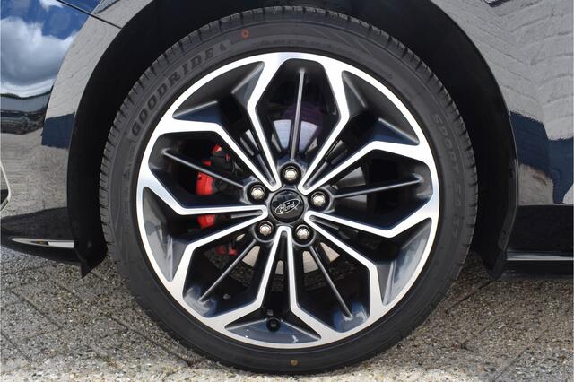 Ford FOCUS Wagon 1.0 EcoBoost Hybrid ST Line | Winter Pak | 155PK | ACC | NAVI | CAMERA