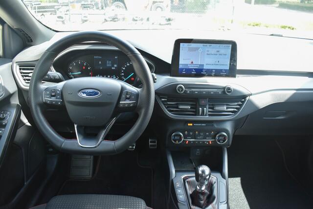 Ford FOCUS Wagon 1.0 EcoBoost Hybrid ST Line | Winter Pak | 155PK | ACC | NAVI | CAMERA